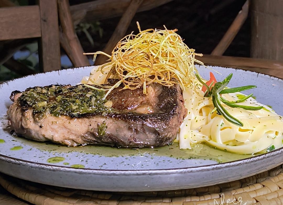 Bife ancho Alfredo